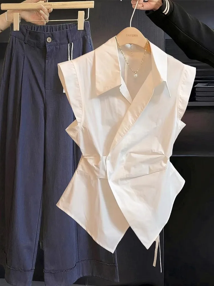 

Summer Korean Fashion Sleeveless Blouses Women Polo Collar Slanted Placket Cinched Waist Slimming White Shirt Women Tops