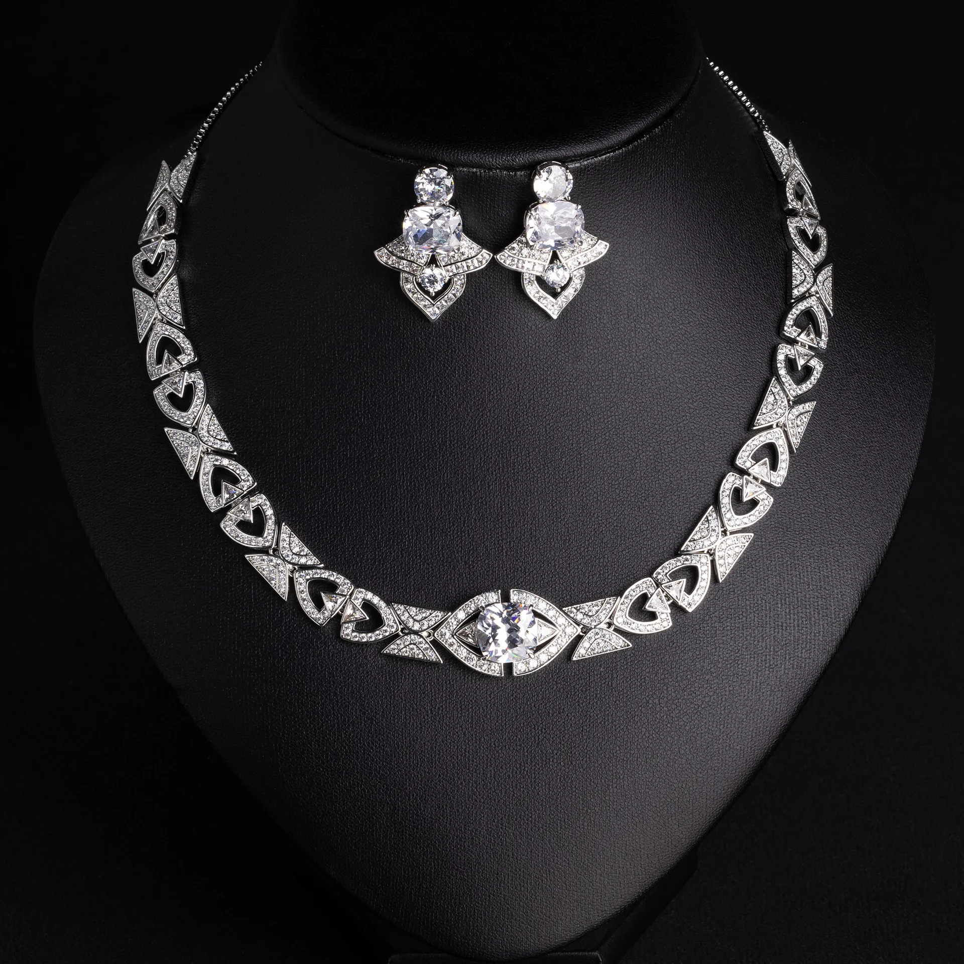 ByI European and American Style Premium Simple Everyday Set Necklace and Earrings Women's Jewelry Wedding Travel Ball Gift M1117
