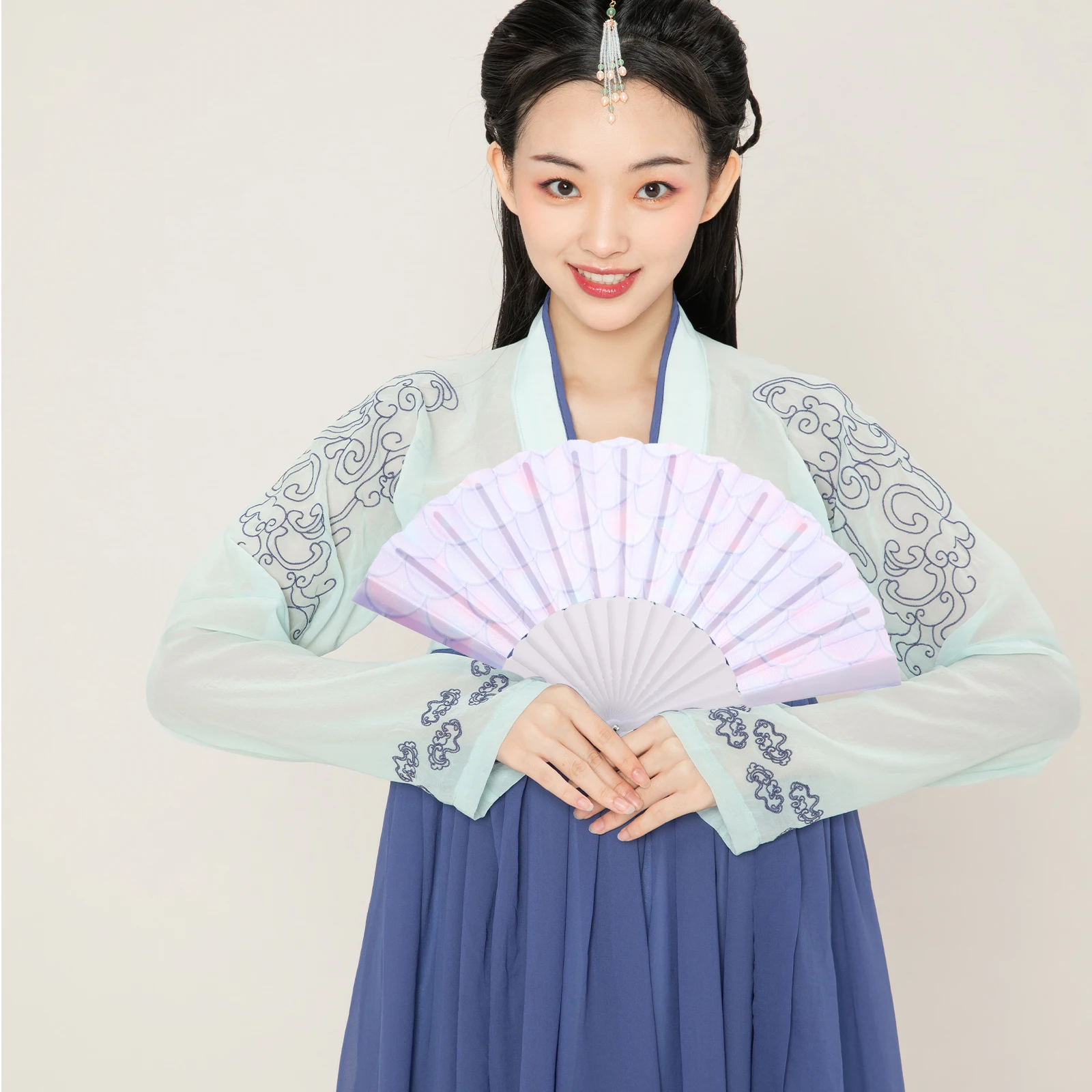 

Folding Fan Creative Oxford Cloth Portable Decorative Handheld Fans for Women Party Decorations Foldable Retro Style