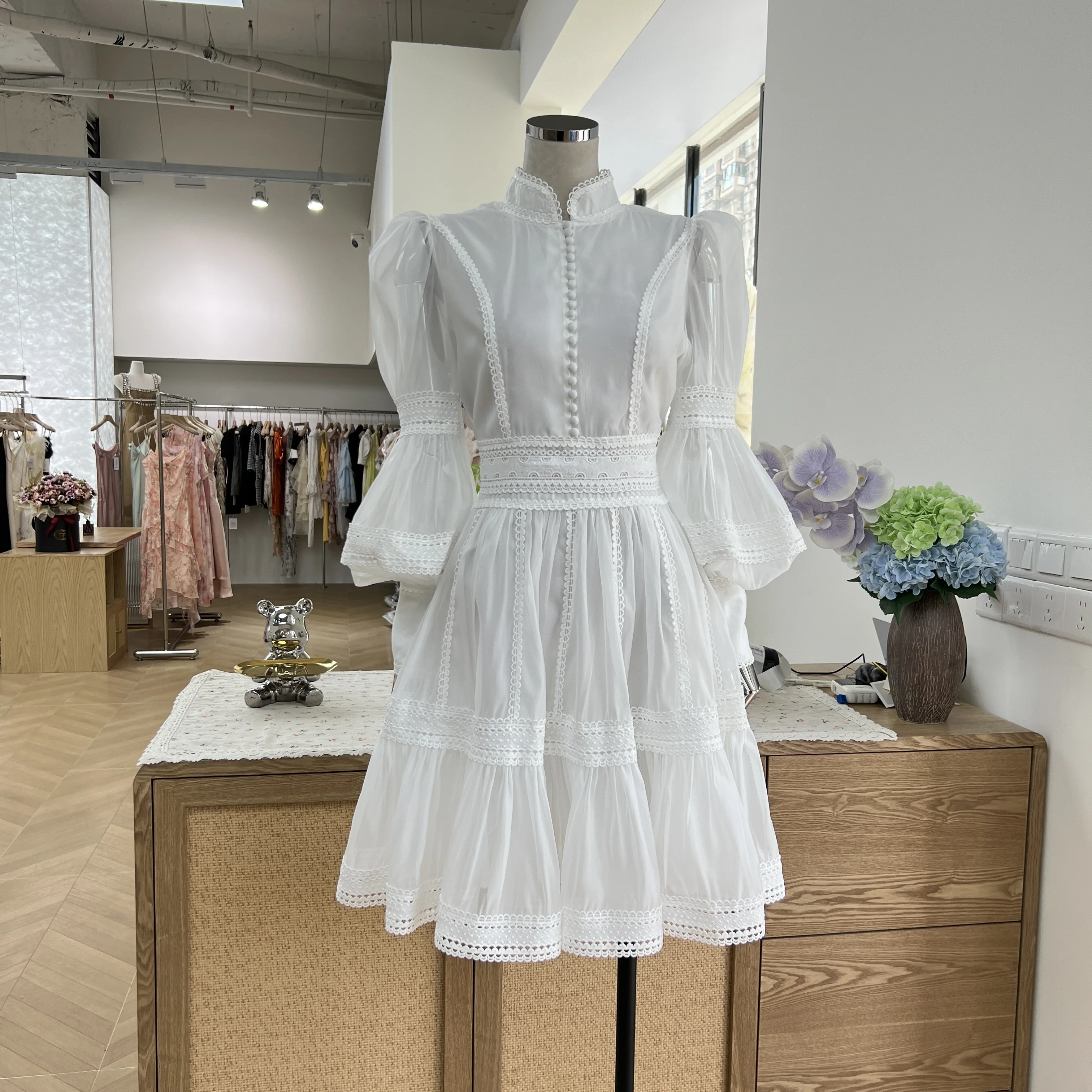 

Australia's high-end design sense 2024 autumn trend elegant palace lantern long sleeve waist collar dress female