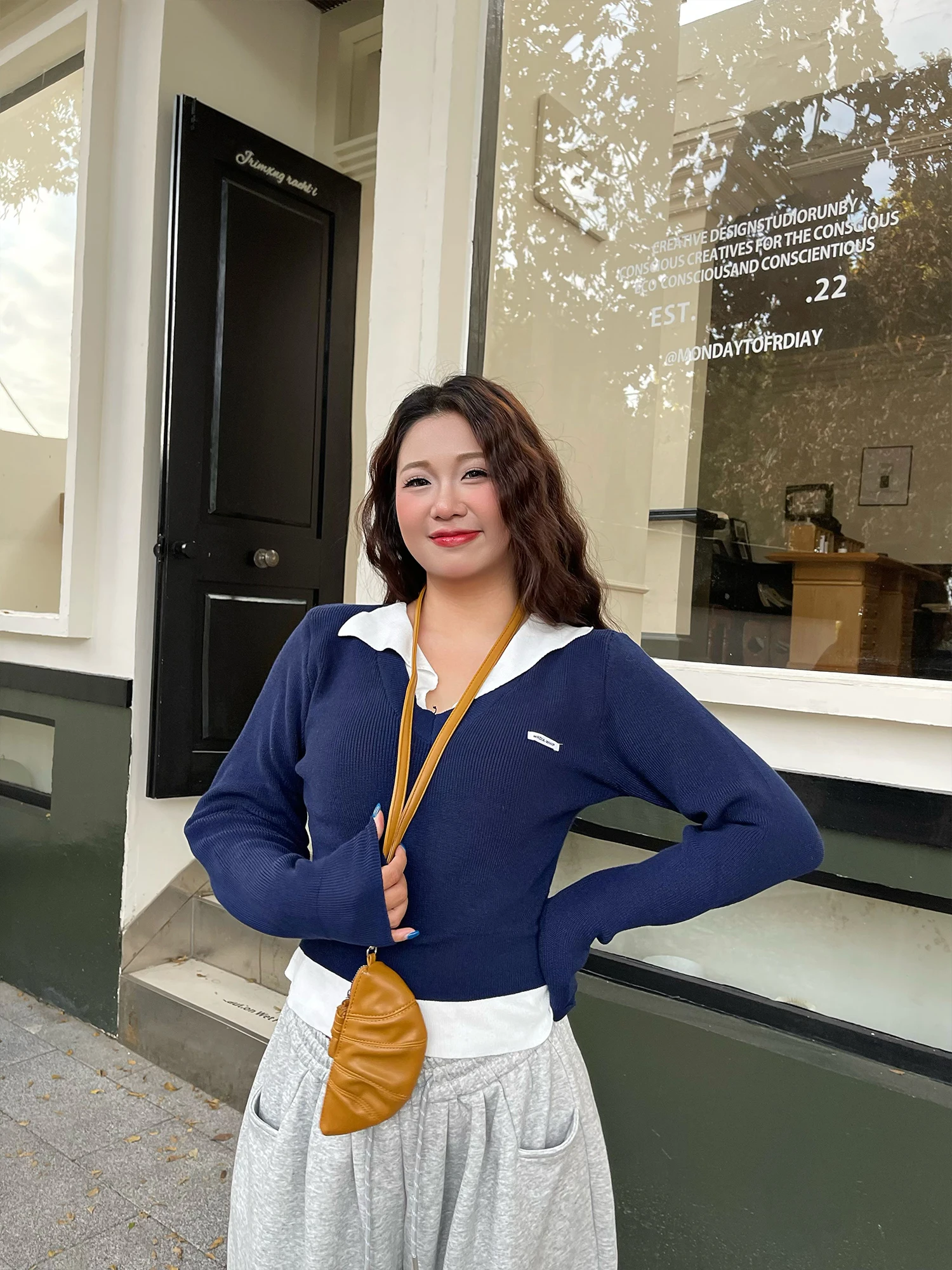 

Облегающий длинный вязаный топ размера плюс, женская эластичная повседневная футболка с v-образным вырезом, креативный дизайн с принтом, универсальная мода