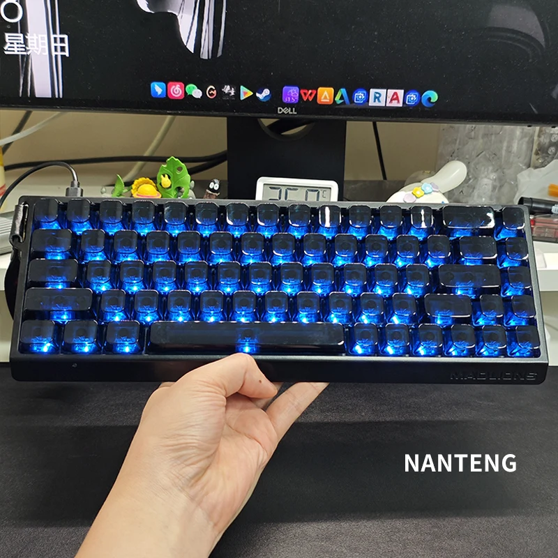 ACE68 ice crystal transparent keycap MDA side engraved small full set of customized mechanical keyboard F87/75/98 key arrangemen
