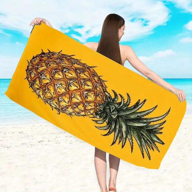Pineapple Print Beach Towel Tropical Fruit Design Soft Quick-Dry Large Bath Towel for Summer Travel Swim Pool Beach Party