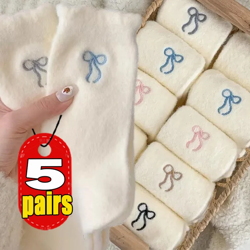 

Новая мода норковые бархатные белые носки с милым бантом зимние теплые домашние пушистые носки для сна для женщин и девочек уютные волосатые плюшевые напольные чулочно-носочные изделия