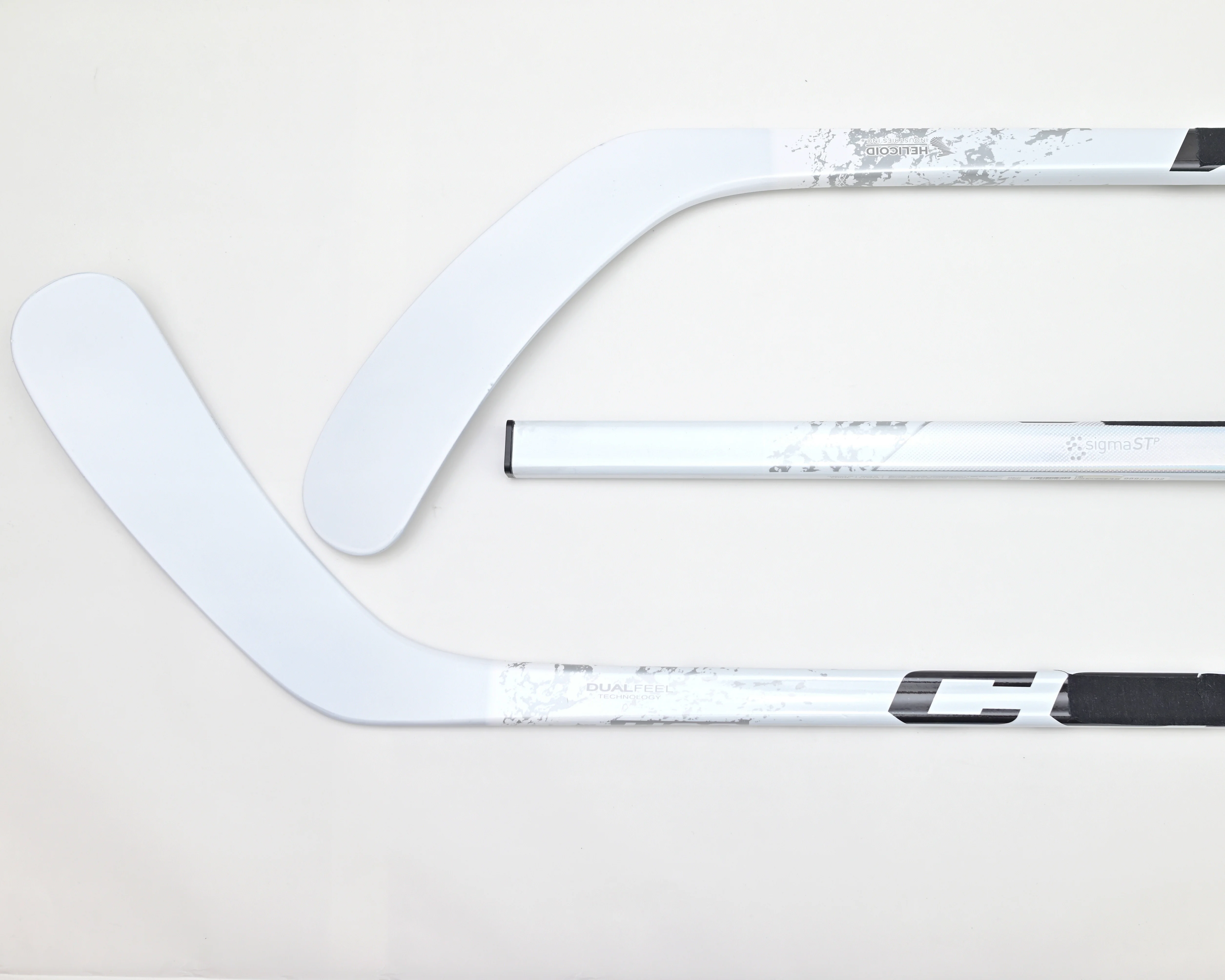 

[3-Pack][Senior][white Trigger9]Ice Hockey Sticks Senior white Trigger 9 With Grip Carbon Fiber P29 P92 P28