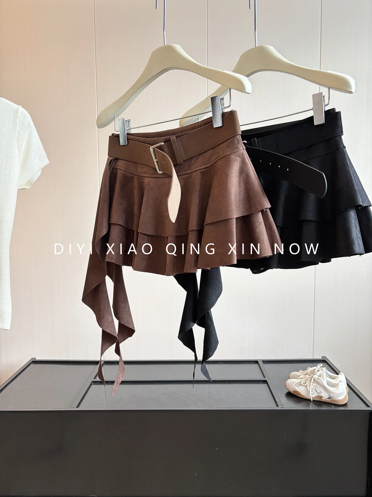 Retro High Waist A-Line  Skirt with Sash Women's Autumn Slimming Suede Short Skirt Sweet Cool Half-length Skirt