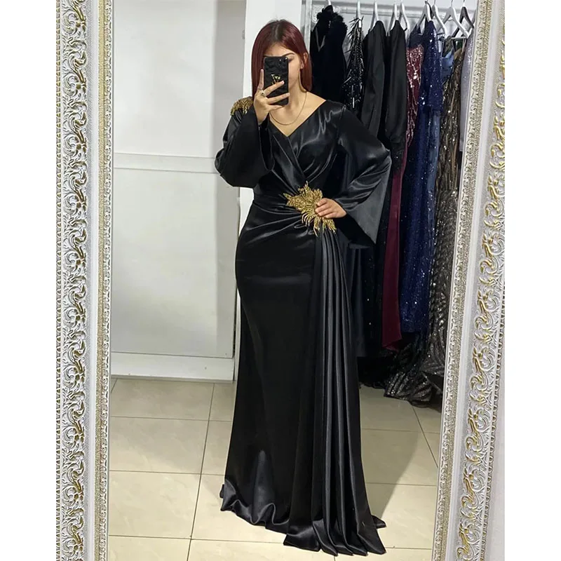 Exquisite Black Muslim Evening Dresses Elegant V Neck Long Sleeves Turkish Kaftan Dress Crystal Beaded Formal Dresses for Women