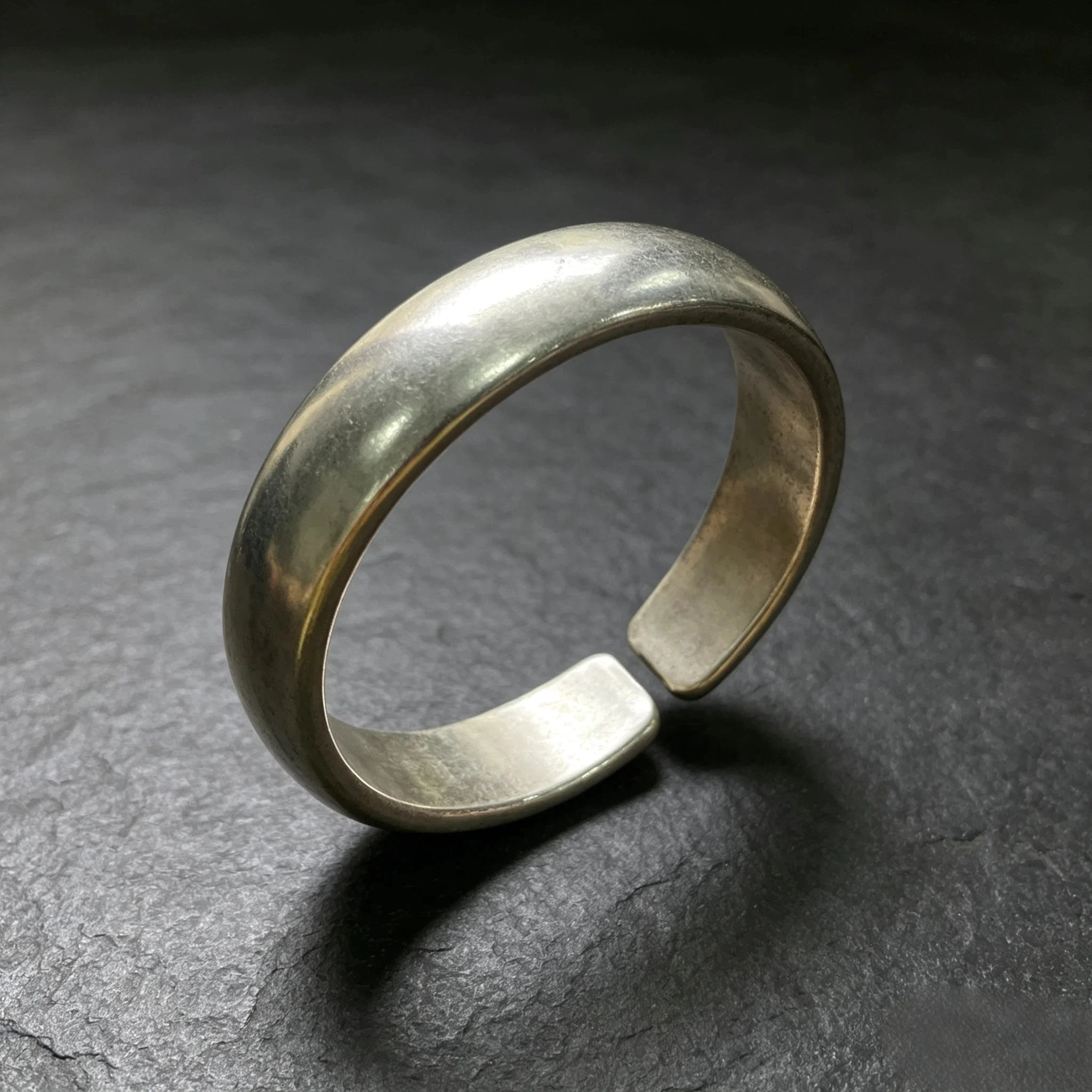 Bracelet manchette large et lisse en argent vieilli pour femme, style rétro, simple, solide, bijou ethnique, cadeau