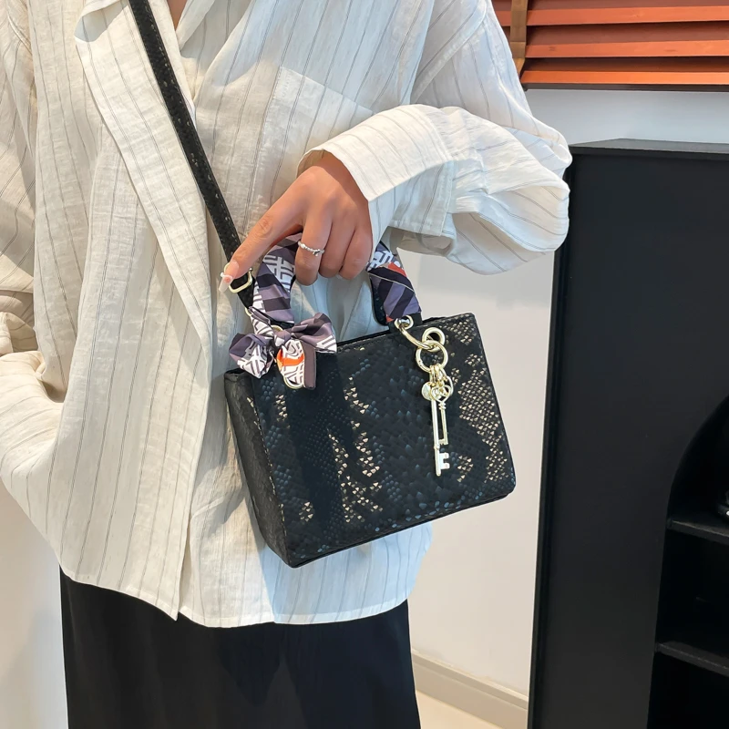 

Glamorous Versatile Female Bag Handbag Small Shoulder Bag Elegant Petite Design For Fashionable Women