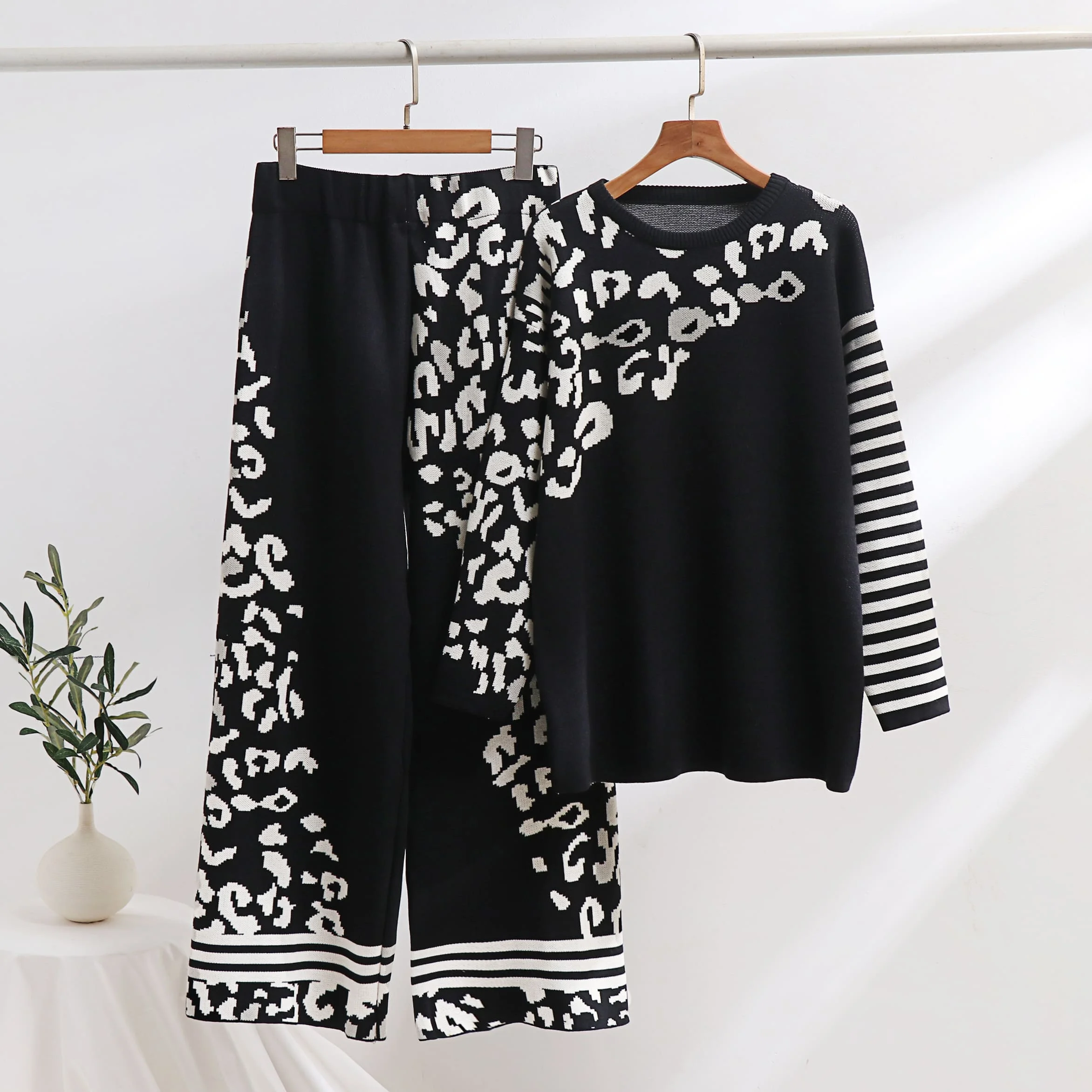 Women Knitted Loose 2 Piece Sets Long Sleeve O-Neck Sweater and Wide Leg Pants Outfit Casual Office Set Autumn Winter Homewear