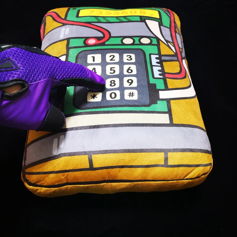 Csgo لعبة نموذج مادي C4 قنبلة صار المفاتيح وسادة دمية وسادة مع أزرار الصوت تأثيري الدعائم Doujin المعلقات الهدايا