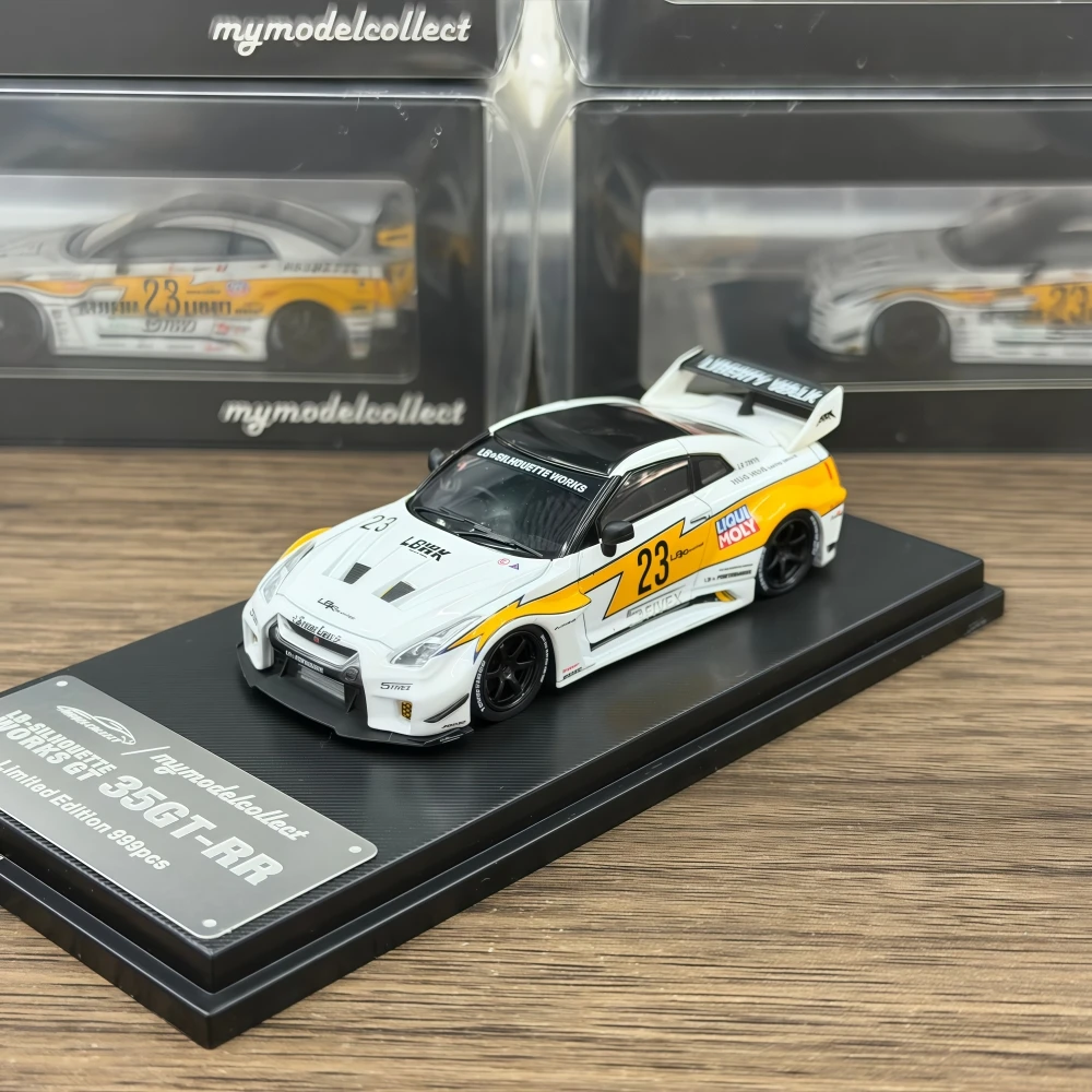 Ready stocks MC 1/64 LB GTR R35 Diecast  Limited Edition Alloy Full-Open collectible Car Model