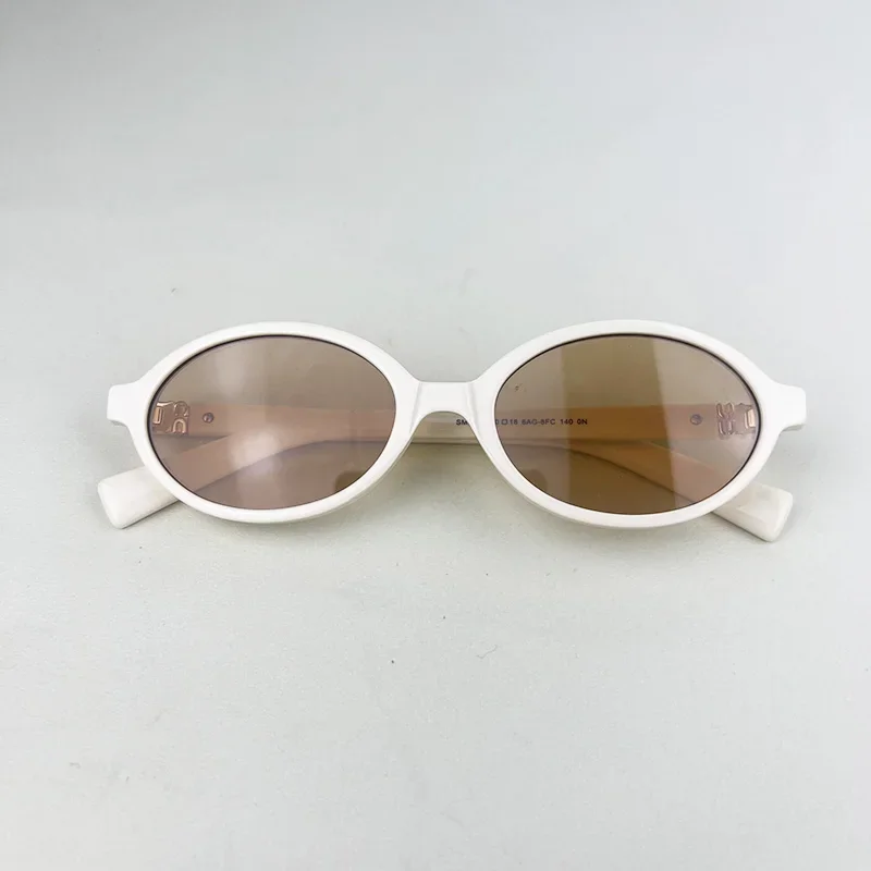 Small oval fashion ladies sunglasses high quality 04Z popular UV shading travel plate custom prescription Blu-ray light.