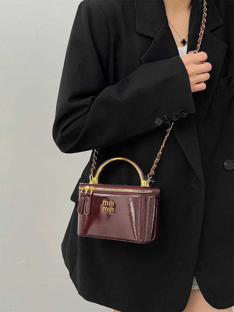 

Легкая роскошная дизайнерская портативная сумка-коробка, сумка для мобильного телефона, женская сумка 2025 года, маленькая квадратная сумка-мессенджер на одно плечо с дикой нишей