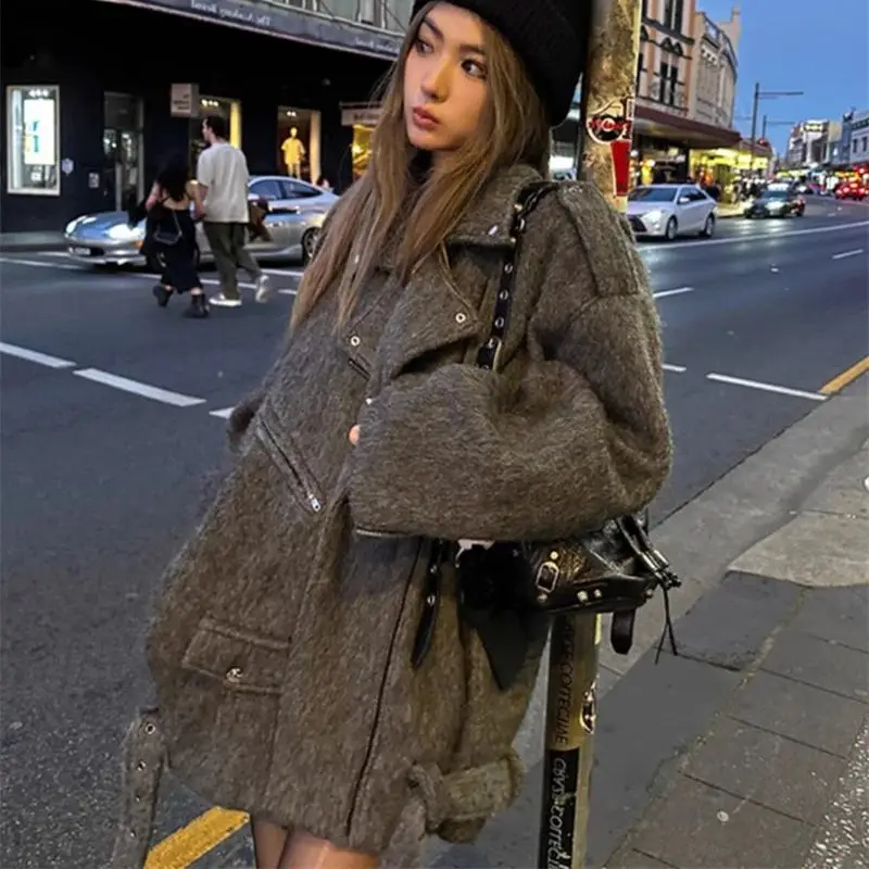 

Advanced Gray Temperament Thickened Silhouette Autumn Winter Loose and Versatile Woolen Coat Motorcycle Street Coat JJ1058