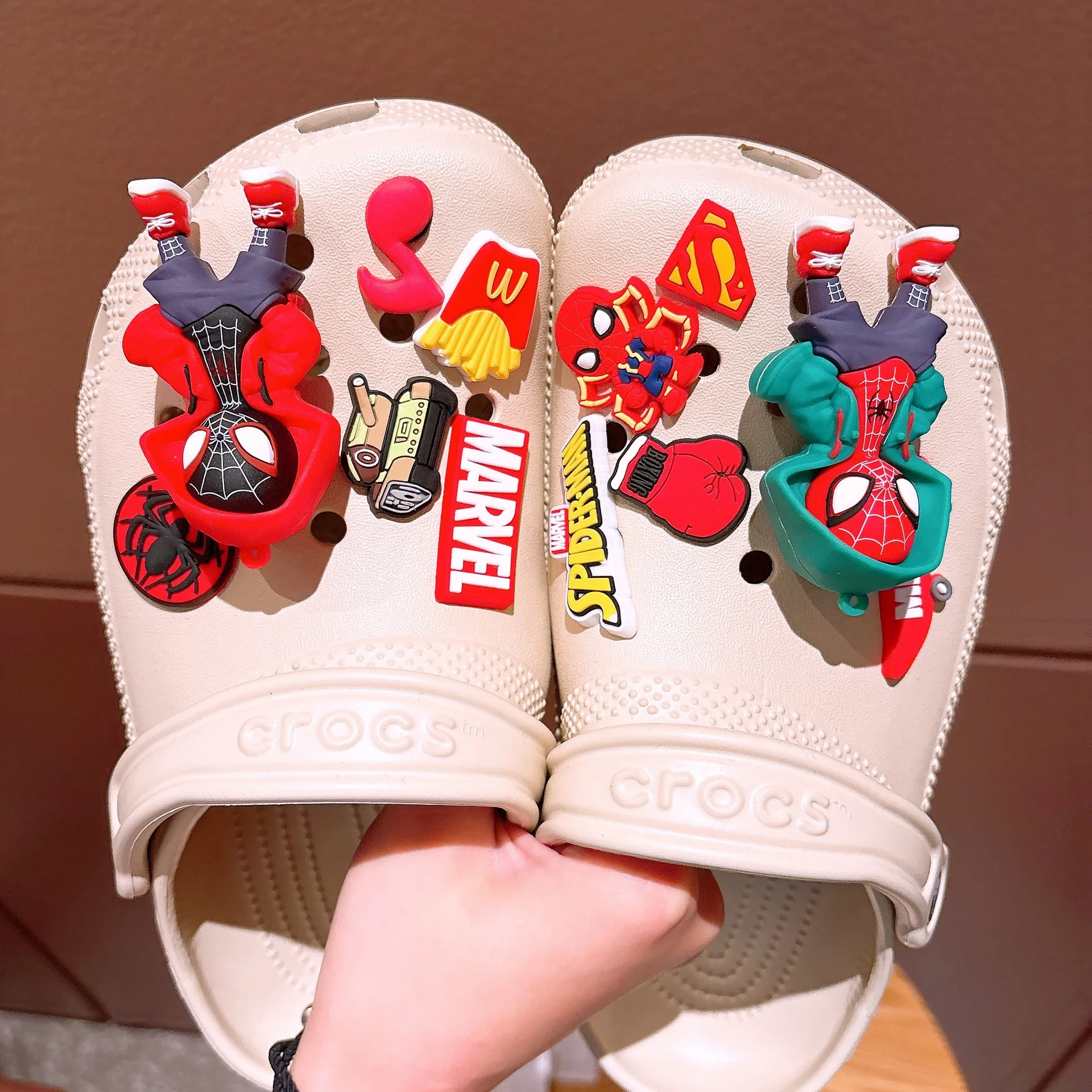 Thumbnail 2 - #33 Crocs Comparison Guide