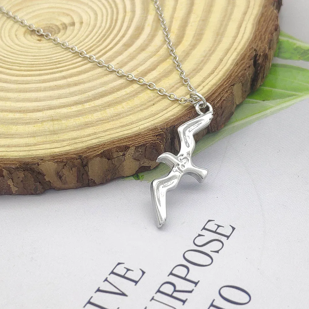 Retro Seagull Bird Pendant Couple Necklace Minimalist Flying Bird Alloy Metal Jewelry Wholesale Daily Wear Accessory