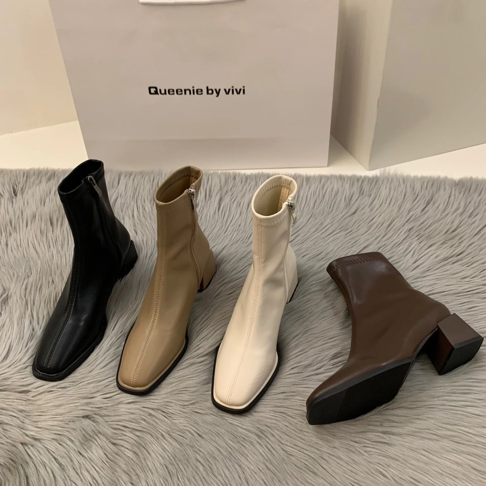 Autumn Fashion Ankle Boots Women High Heel Thicks Heel Square Toe Short Boots Women Retro 2024 Winter Warm Plush Ladies Boots