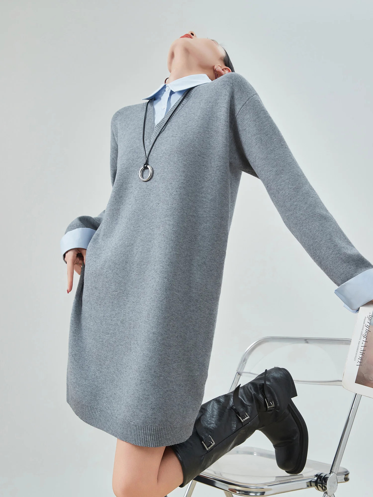 

Новая женская трикотажная свободная повседневная весенняя блузка с V-образным вырезом из полиэстера