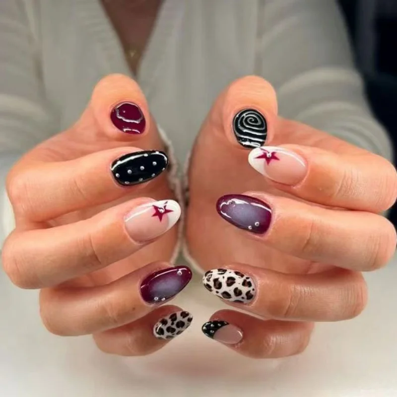 

24Pcs Leopard Print Gradient French Fake Nails Press on Star Polka Dot Full Cover Nails Tips Steel Ball Reusable False Nails Art