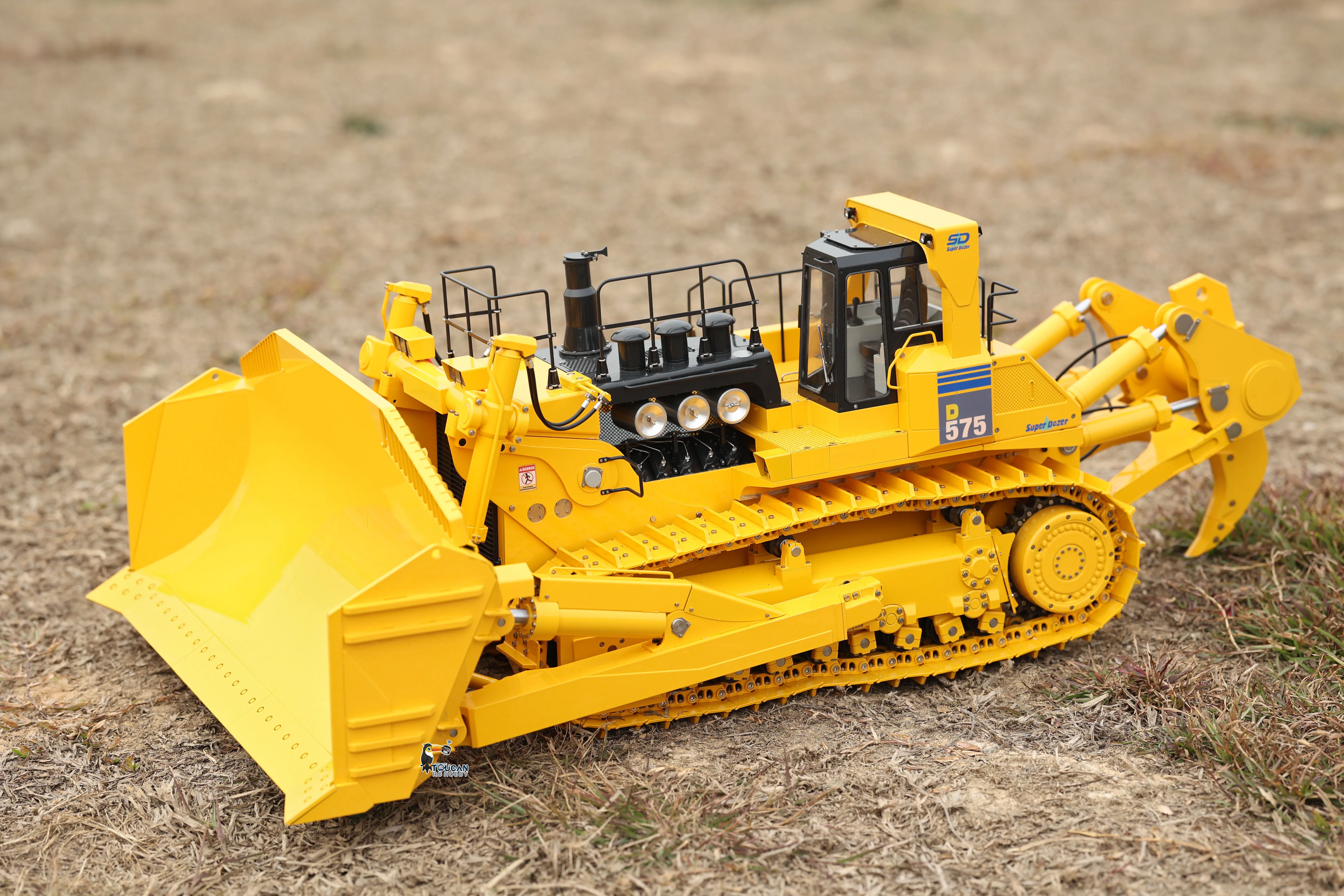 1/14 Scale JDM 575 RC Bullzoder Heavy Duty Dozer Metal Machine Frsky X14 Remote Control Construction Vehicle Light Sound Model