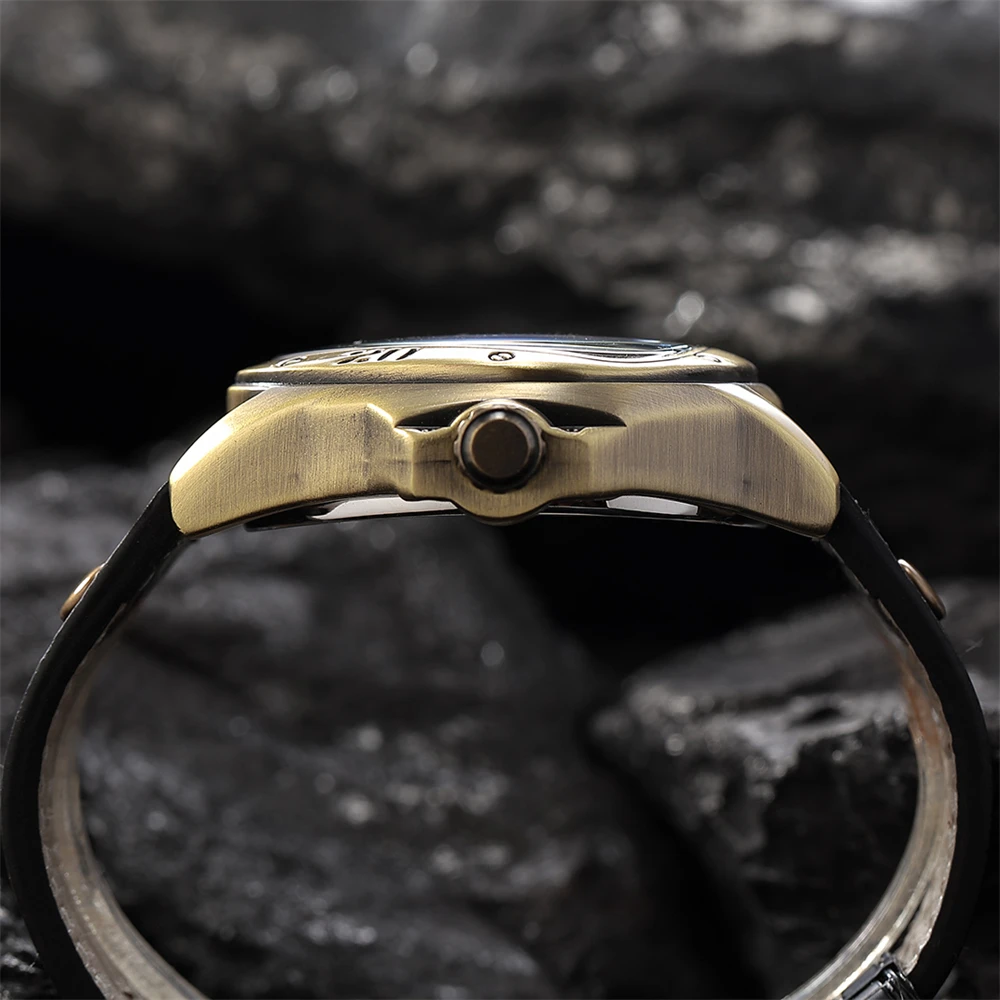 ساعة ميكانيكية رجالية مثلثة أنيقة جديدة كاجوال من البرونز ساعة ميكانيكية أوتوماتيكية كلاسيكية