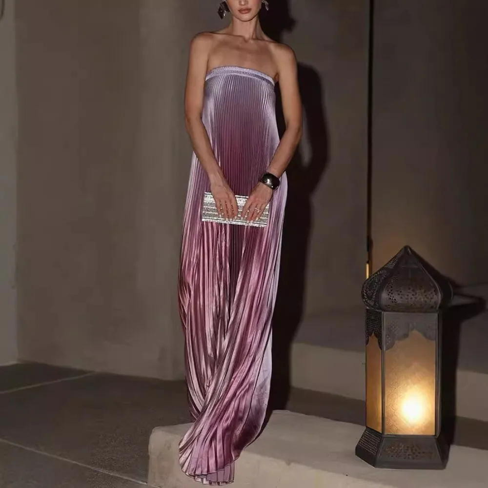 

2025 New Women's Gradient Color Strapless Women Summer Dress Fashion Pleated Gown Sleeveless