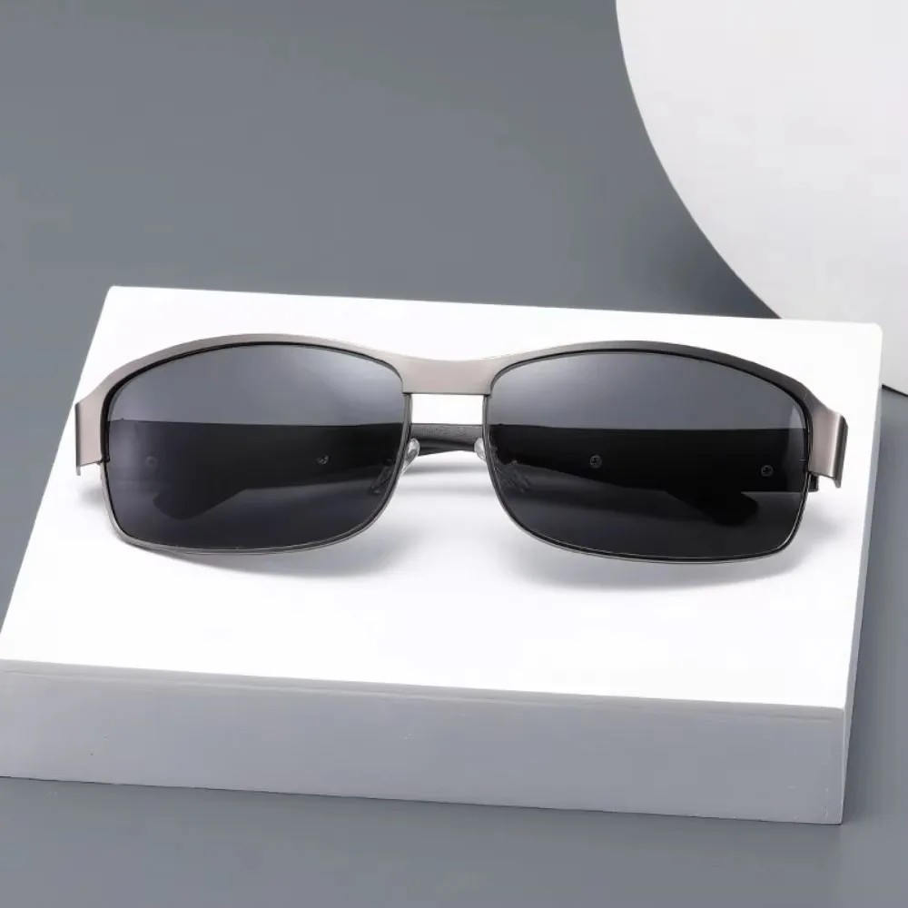Photochromic Polarized Sunglasses UV400 Style Color-changing Lens Men Anti-glare Driving Eyeglasses  for Men image 2