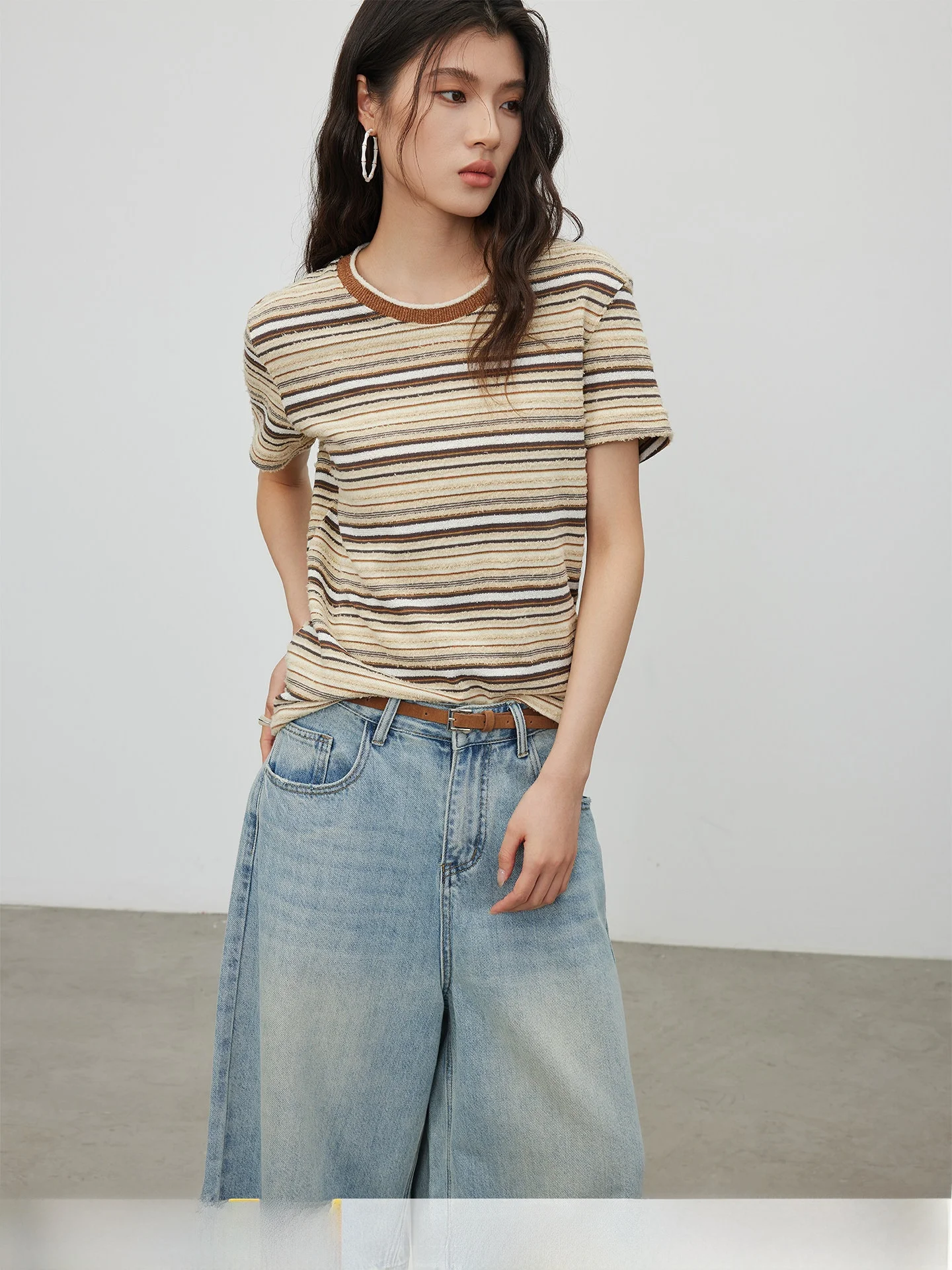 

Женская футболка KEARA с круглым вырезом и короткими рукавами, в полоску, с цветовыми блоками, весна-лето, приталенная, повседневная, укороченная.