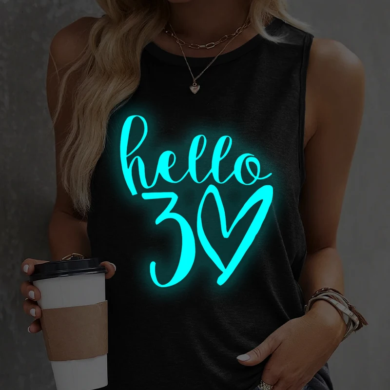 

Vintage Hello 30 Graphic T Shirt for Women Fashion 30th Birthday Gifts Sleeveless Vest Gym Y2K Clothes Summer Tank Top