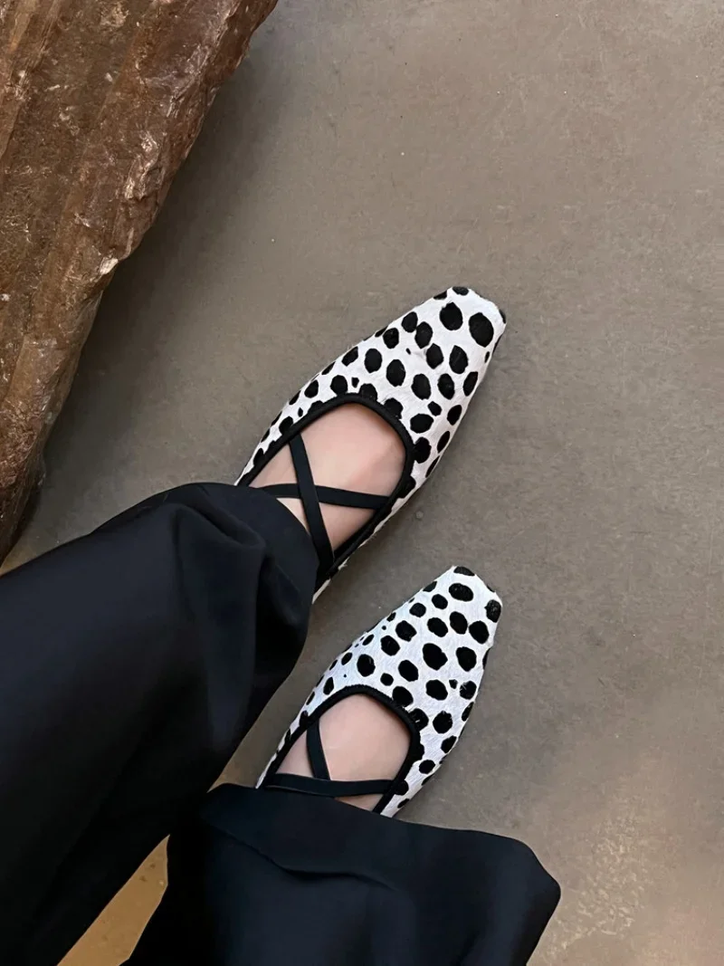 

Весна 2024, новые женские туфли из натуральной кожи в стиле ретро в горошек с квадратным носком, женские туфли Мэри Джейн с перекрестными ремешками и неглубокими губами