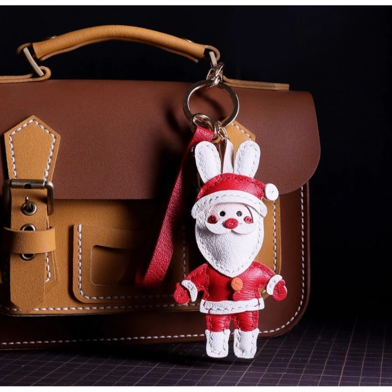 

Подвеска Санта-Клауса, подвеска для сумки из французской овчины, подвеска для телефона, брелок из натуральной кожи ручной работы.