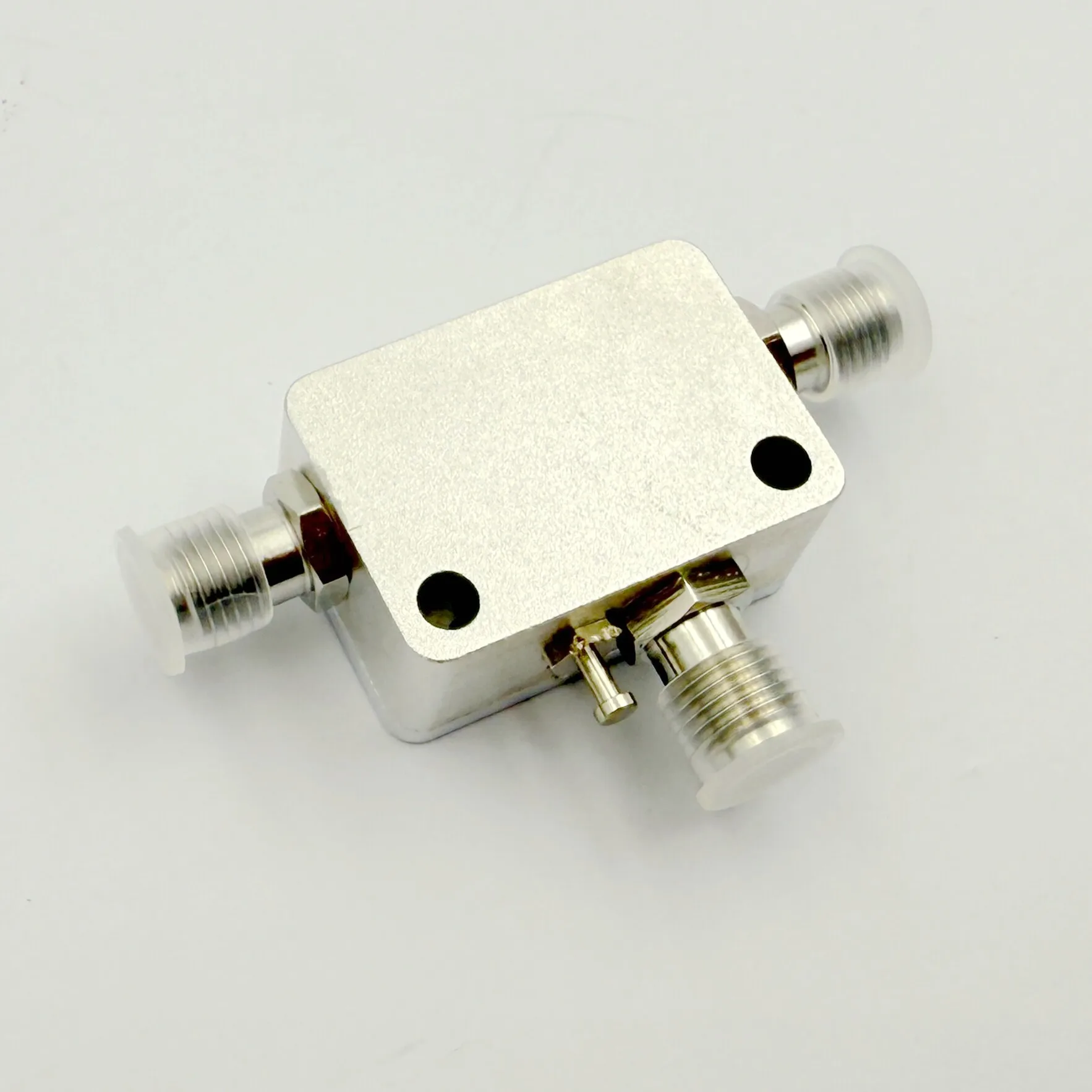 10M-10G RF Isolator SMA Type, DC Feed, Bias 800mA Replacement ZFBT-6GW + view 5
