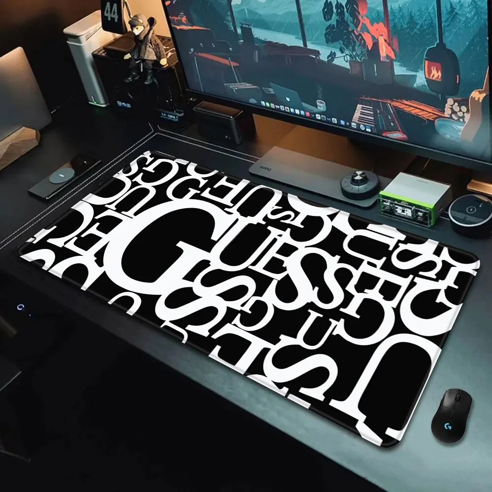 

Fashion Letter Mousepad HD Printing Computer Gamers Locking Edge Non-slip Mouse Pad XXL90x40cm Keyboard G-Guesses PC Desk Pad