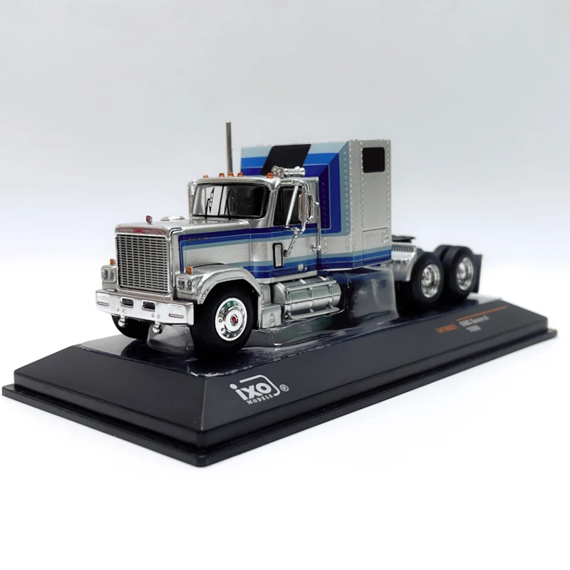 

IXO литой под давлением масштаб 1:64 GMC General 1980 года, американские моторы, трактор, модель грузовика из сплава, классическая коллекция для хобби, сувенирный орнамент