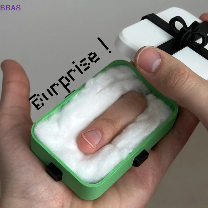 

[BBA]1Pcs Novel Prank Box Toy Prank Gift Box Finger Surprise Fun And Playful Family Gift For Birthday Parties[BBA]