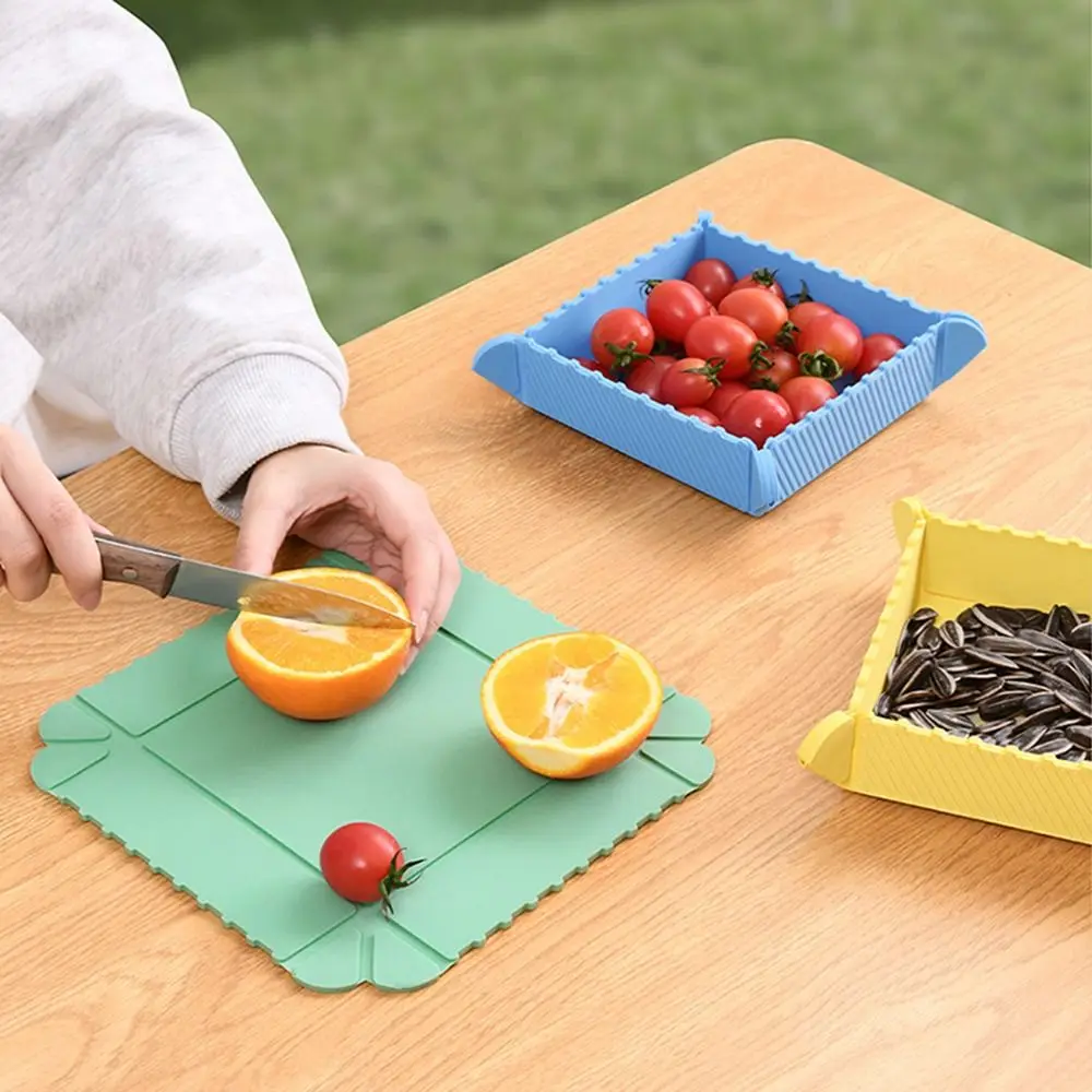 

Space Saving Foldable Camping Plates Heat Resistant Stackable Silicone Insulation Mat Rectangular Non-slip Magnetic Storage Box