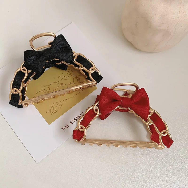 DS In Stock Low Price Clearance 8CM Metal Hollow Bow Hair Claw Retro Claw Clip Crab Hair Clip for Women Girls Hair Accessories