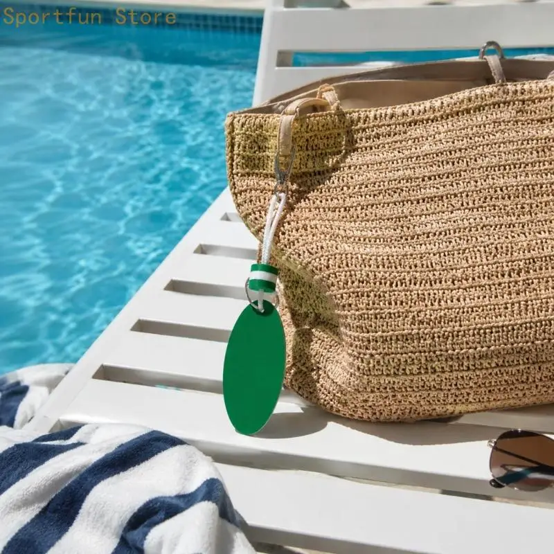 Floating Keychain for Swimming Bags and Carried Item Organization X7JD