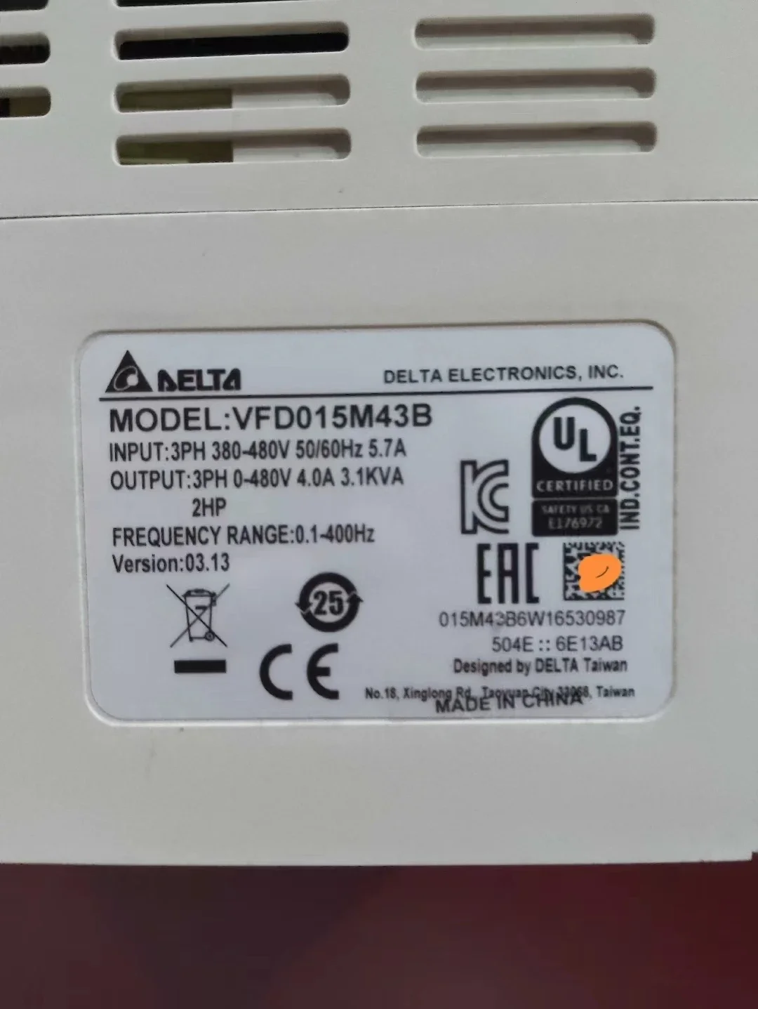 Imagem -02 - Inversor Usado com Função de Operação Trifásica Vfd015m43b 1.5kw 460v ok