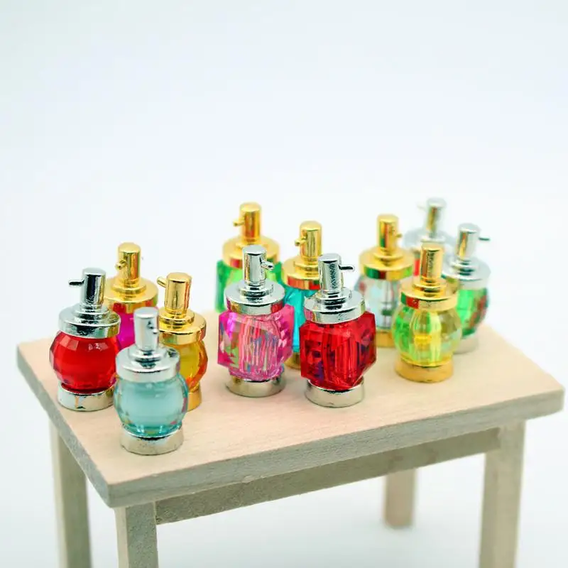 4PCS Doll House Bedroom Bath Decor Toy 1:12 Dollhouse Miniature Alloy Perfume Model Doll Fashion Makeup Accessories