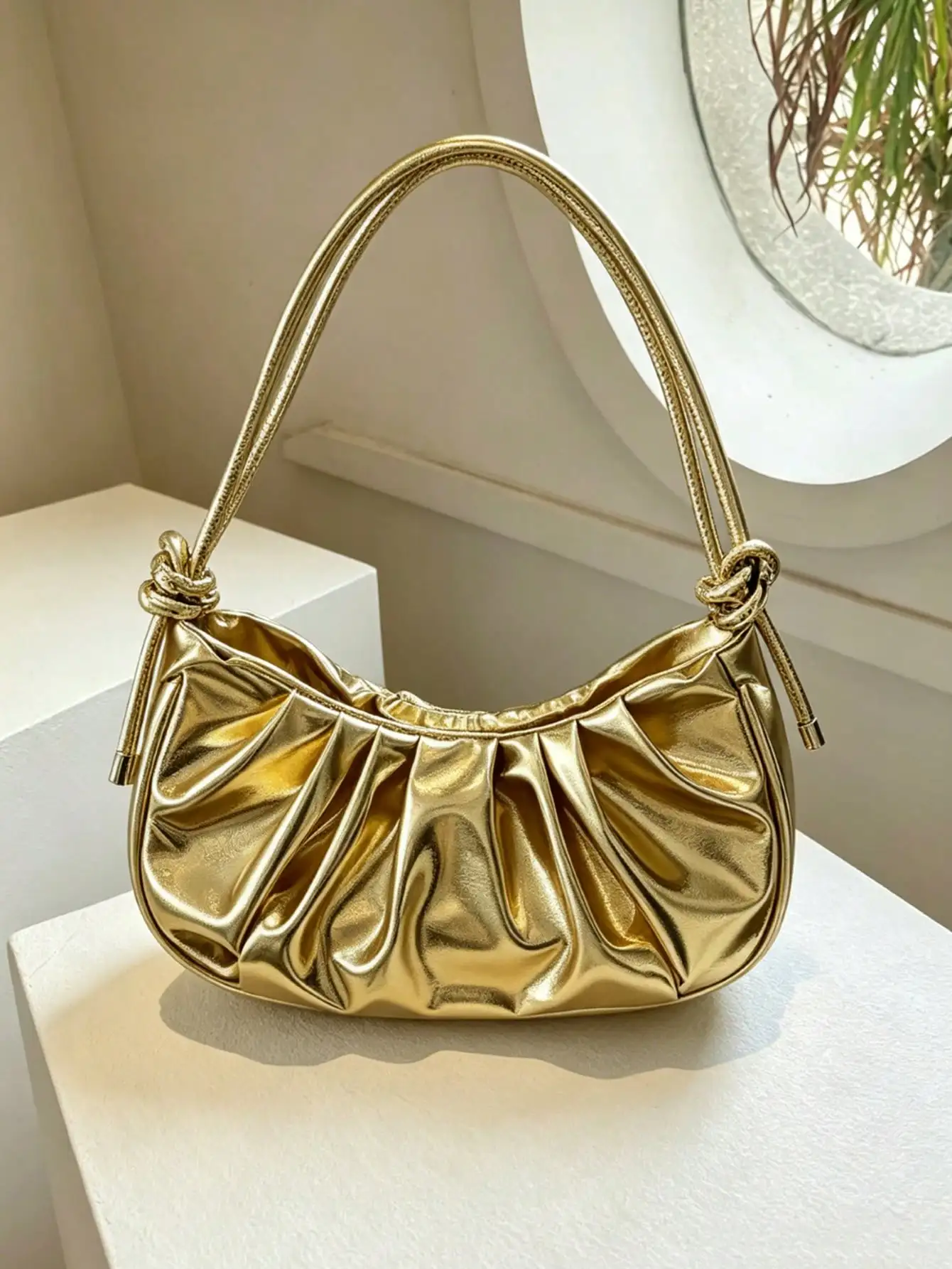 

New Classic Versatile Solid Color PU Waterproof Pleated Design Underarm Baguette Bag, Zipper Closure One Shoulder Crescent Bag, Streetwear Style Women's Gold Handbag, Suitable For Shopping, Commuting To Work, And Going Out