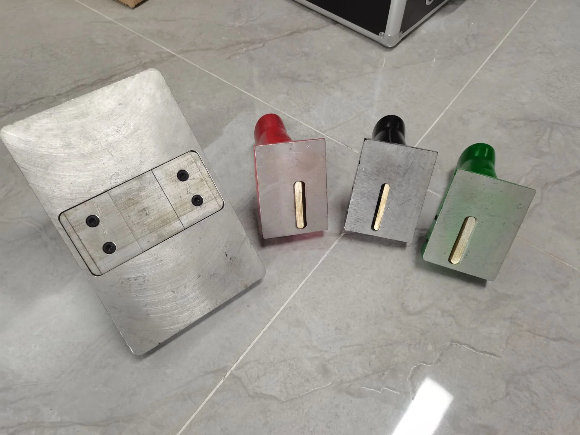 Set di strumenti per condotti PIR Phenolic P3 di vendita calda in fabbrica con utensile da taglio per pannelli per condotti preisolati HVAC per l'aria condizionata
