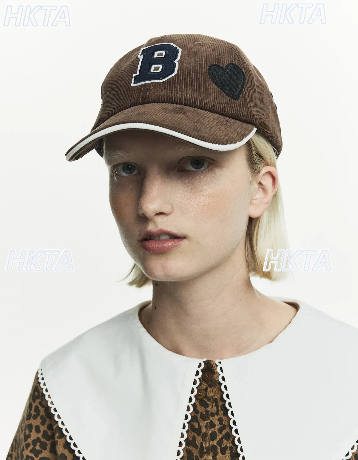 Japanese Embroidery Corduroy Flower Duckbill Hats Women 2025 Autumn New Fashion Baseball Cap Shopping Street Fashion Sun Hat