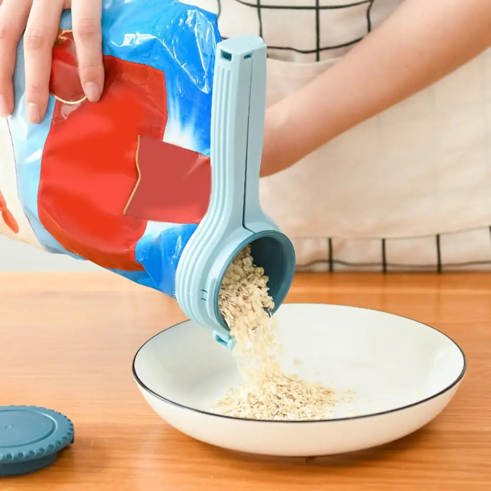 

Bag Clip with Pour Spout Reusable Cap Sealer Clips Convenient Food Bag Clips Moisture-Proof Snack Clips Kitchen Accessories