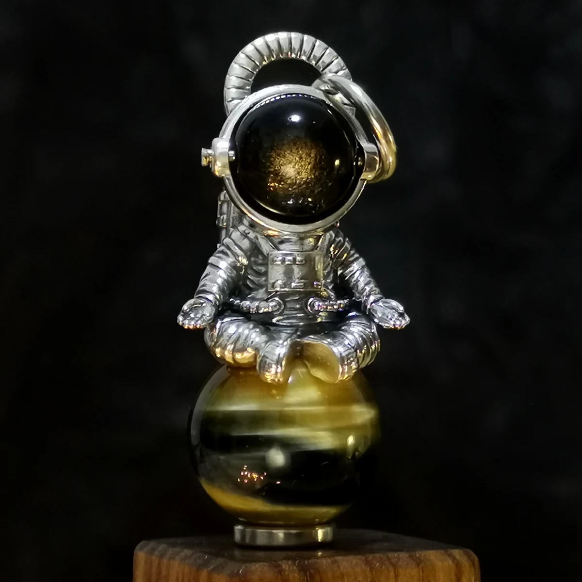

Dreamy Tiger Eye Jewelry 925 Sterling Silver Guardian Astronaut Pendant TA353D