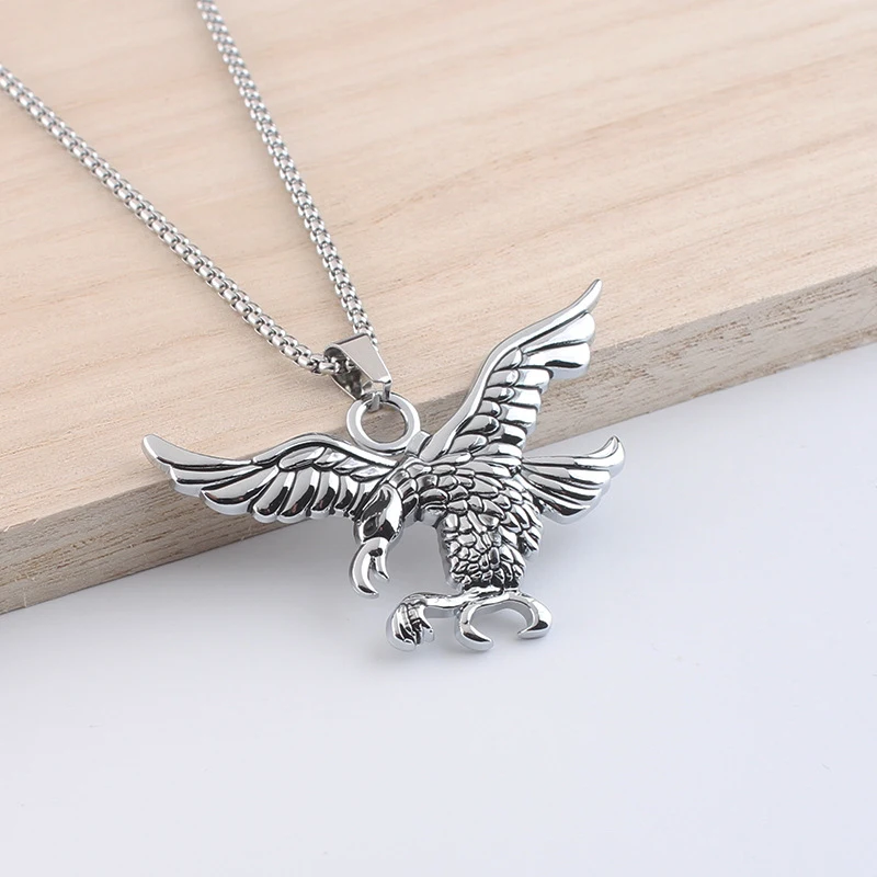 Men's necklace hip-hop style eagle spreading wings unique pendant sweater chain stainless steel chain accessory