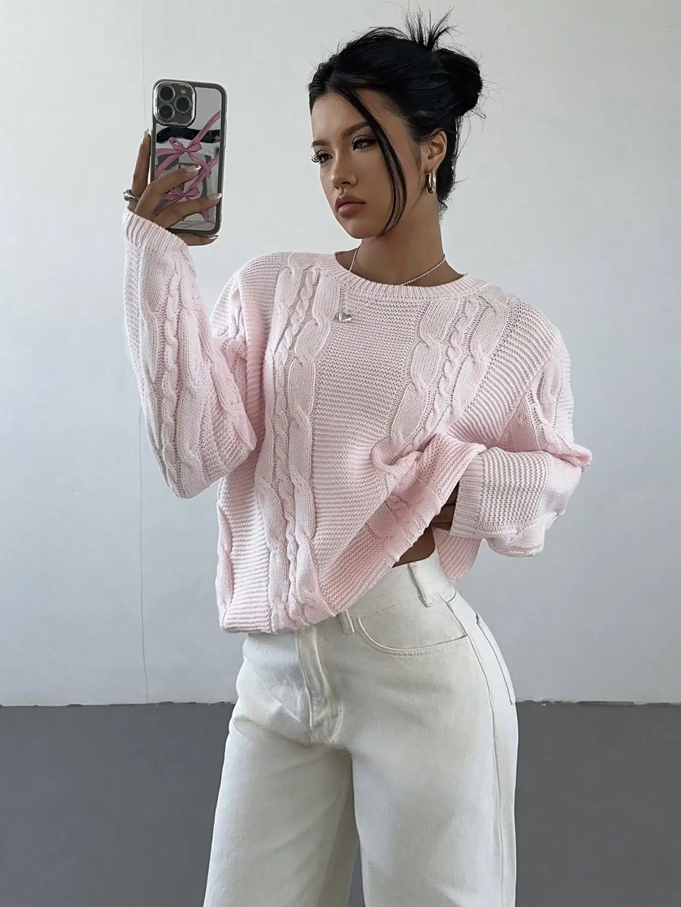 

Розовый укороченный свитер крупной вязки для женщин, повседневный, с длинными рукавами и круглым вырезом