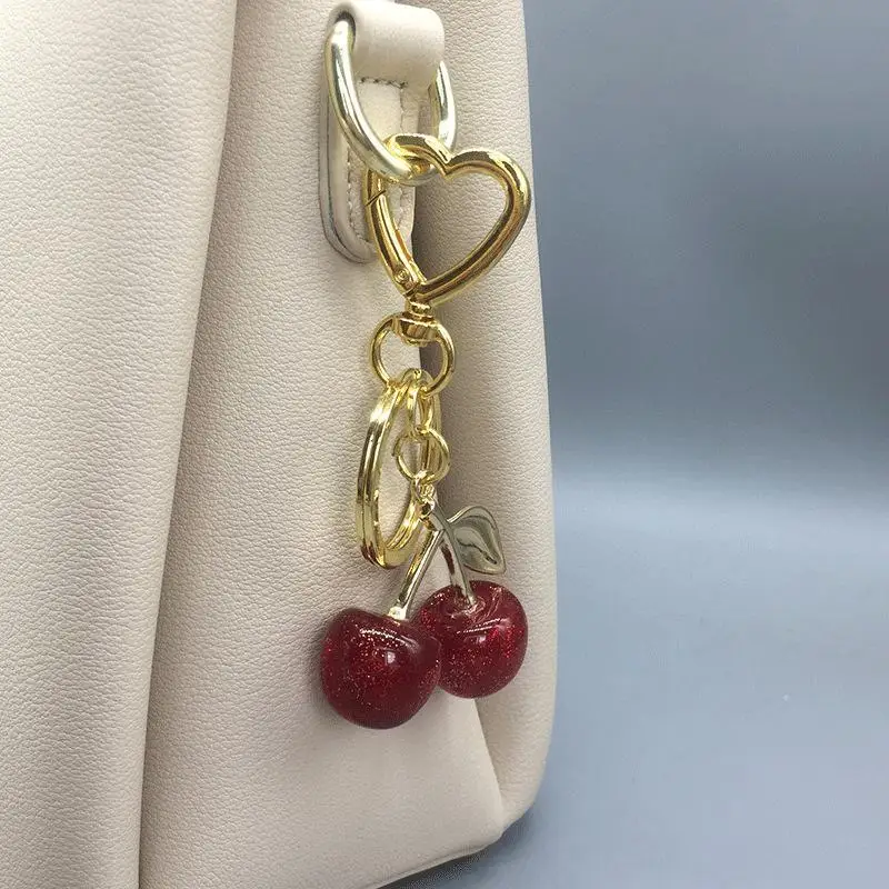 Kirsch-Anhänger Schlüsselanhänger für Frauen Niedliche Taschendekoration Multifunktionaler Schmuck Autoschlüssel-Zubehör Trendiger Charm-Schlüsselring – Detail 1