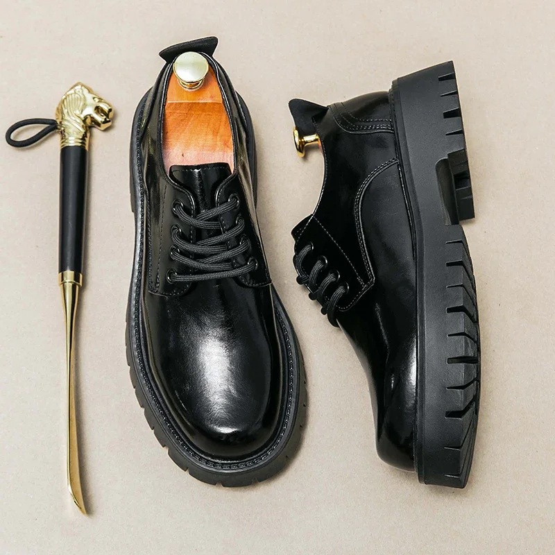 

Мужские повседневные оригинальные черные деловые модельные туфли на платформе с большим носком, мужские уличные защитные туфли из лакированной кожи для джентльменов